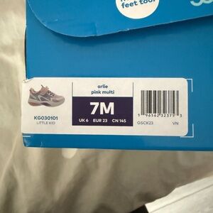 NWT Stride Rite Karlie Pink Multi Kids Shoes